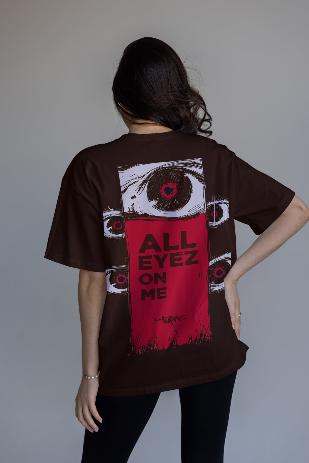 All Eyes On the Underdog Oversized T-shirt